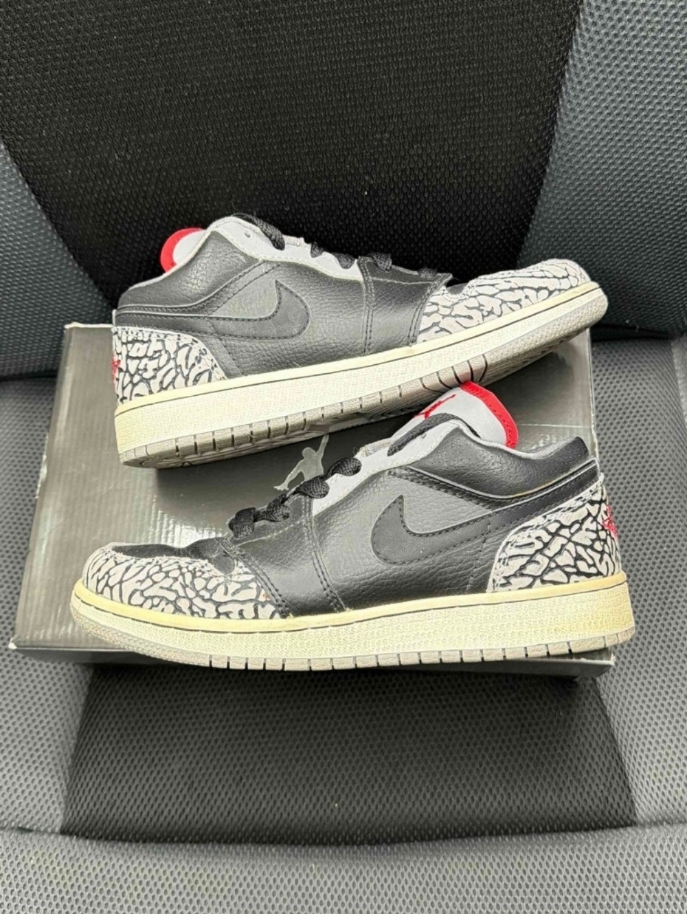 Kids Size 4.5 Nike Air Jordan 1 Low Top Sneakers Gray Red Phat Black Cement GS